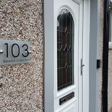 103 Bewick Serviced Accommodation Newton Aycliffe Esterno foto
